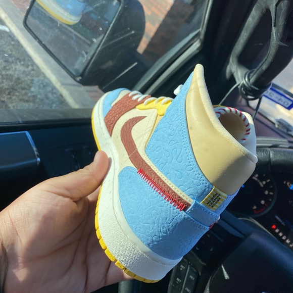 Maison Chateau Rouge x Air Jordan 1 Mid SE ‘FEARLESS’ - Picture 3 of 5